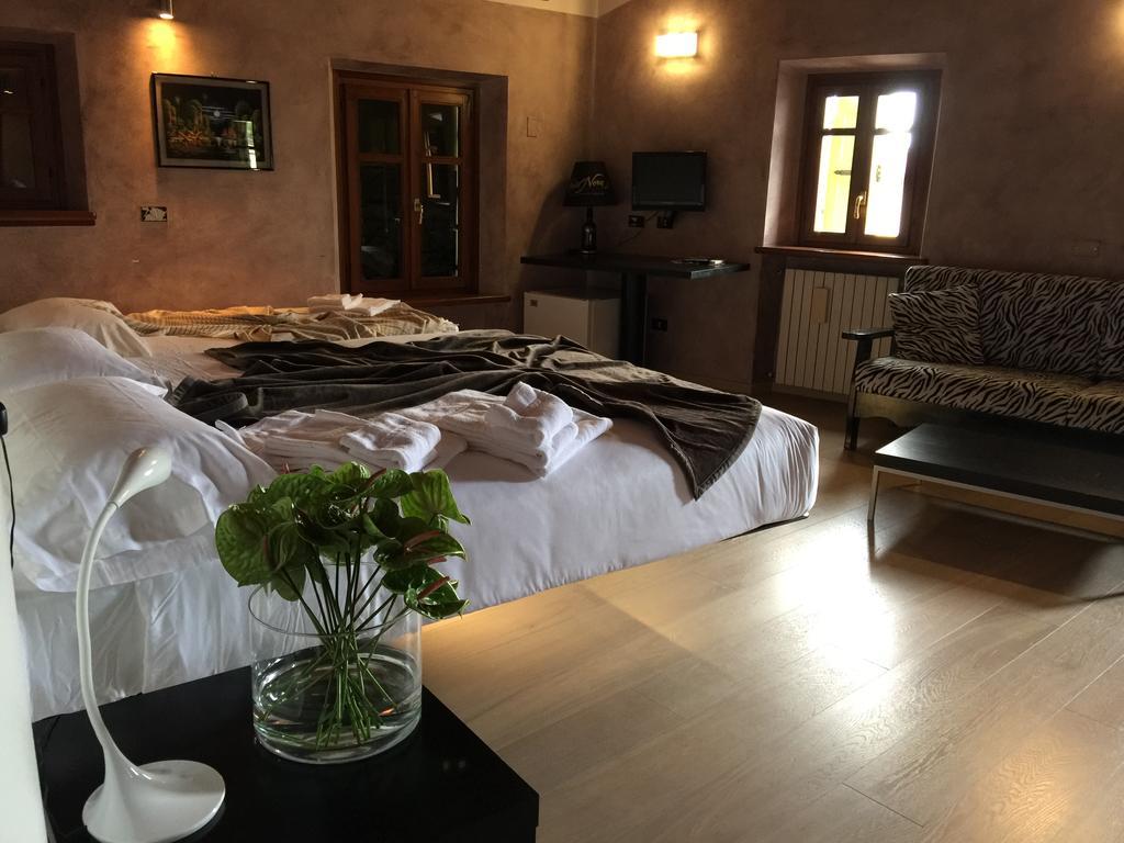 Albergo Al Cacciatore Tortellinando 明乔河畔的瓦雷奇奥 外观 照片